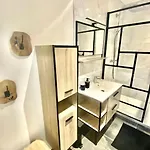 *superbe Moderne* Lourdes